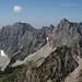 Treffauer links; rechts Ellmauer Halt, der höchste Gipfel des Gebirges, rechts davon Gamshalt