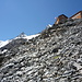 Im Abstieg von den Mischabelhütten, links davon Lenzspitze, Dom und Täschhorn