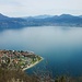 Ausblick am Startpunkt: Cannero am gleichnamigen Flüsschen ragt in den Lago Maggiore hinein.