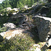 Ancien sentier Obre Stafel (Tschuggi) - Brichgigufer. On y voit encore des restes de balisage blanc-rouge-blanc.