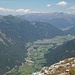 Blick übers Gschnitztal zu den Tuxer Bergen auf der anderen Seite des Wipptals