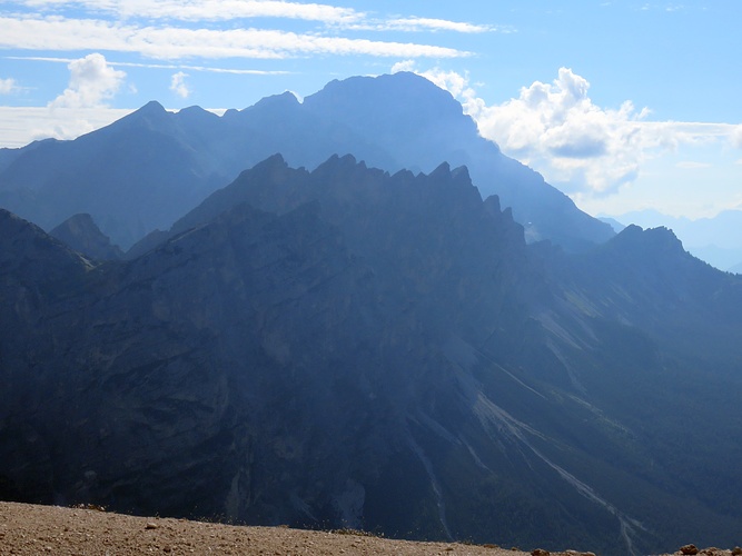 Hinter dem PomagagnonZug gibt sich der Cristallo die...