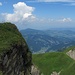 Am Gipfel mit Blick in die Ausläufer des Bregenzer Waldes