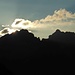 Sonnenuntergang hinter Kugla- und Schmalzgrubenspitze, zwei einsamen Gipfeln vis-á-vis des Almajurtals