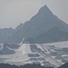 Stubaier Wildspitze im vollen Zoom, davor Gletscherskigebiet