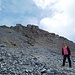 Aufstieg über den Südwestrücken zum Serles. Am Gipfelaufbau sind noch einige leichte Felsen zu überwinden
