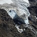 von der Terrasse gibt es diesen Ausblick auf das kalbende Gletscherende des Bratschenkopfkees