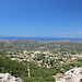 Blick über Salakos bis zur Küste