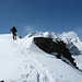 Cresta che collega il passo orientale a quello occidentale. Dietro Carlo il punto più elevato 3120m. 