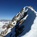 Kurz vor dem Liskamm E-Gipfel, rechts am Horizont u.a. Grand Combin und Mont Blanc