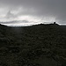 Als sich der Nebel wieder verzog waren der Gipfel des Ráisduottarháldis (1361,4m) nicht mehr weit.