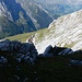 Kraxeln auf dem Grat des Klettergartens