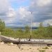 Markkina / Boaresmárkan (345m):<br /><br />Altes Holzboot bei grossen Parkplatz des kleinen historischen Dorfes.
