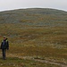 André beim Liisansatula (682m). Im Hintergrund ist Taivaskero / Himmelriiki (809,1m) den wir als nächsten Gipfel besucht hatten.
