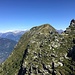 Pizzo Ricuca, der grosse Steinmann ist bereits sichtbar