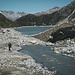 Viel Schutt und Wasser am Gletschertor