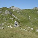 Die Pfälzerhütte LAV auf dem Bettlerjoch - links Liechtenstein, rechts Österreich