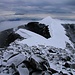 Kebnekaise / Giebmegáisi - Nordtoppen (2096,8m):<br /><br />Gipfelaussicht vom höchsten Gipfel Schwedens zum zur Zeit nur minimal niedrigeren Sydtoppen (2096,5m).