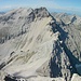 Birkkarspitze von der Kaltwasserkarspitze - die Spur im Schutt bei der Querung vom Hochjöchls ins Schlauchkar ist vom Gipfel - anders als hier im Foto - deutlich auszumachen
