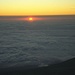 der Sonnenaufgang, vom Kraterrand des Kili gesehen