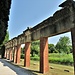La trabeazione marmorea di un tempio o di un palazzo romano, risale al II secolo.