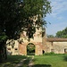 L'ingresso del Castello di Pojana Maggiore, risalente al XI secolo si trova proprio di fronte a Villa Pojana.
