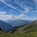 Le massif du Mont Blanc. Le champ blanc à droite est le Plateau du Trient