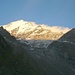 Ein Gigant mit nahezu Himalajadimension: Das Täschhorn (4490,7m) im Abendlicht.