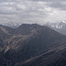 Blick zum Talgar-Pass (3.160m), den man mit einer Seilbahn erreichen kann.