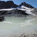 Uno dei caratteristici laghetti glaciali in cui si specchia il Grand Mont Calme
