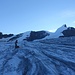 auf dem Adlergletscher, rechts das Adlerhorn, links hinten die ca.40 Grad steile Passage zum Adlerpass