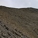 Die obersten fünfzig Meter zum nördlichen Vorgipfel P.2841m steigt man einfach über ein schuttiges Weglein auf.
