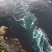 I gorghi creati dall'enorme flusso della marea che entra nel fiordo
