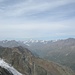 Auf dem Zirmkogel 3278 m, hinten Weisskugel 3738 m, rechts am Bildrand Wildspitze 3768 m