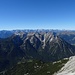 Gipfelblick über die [tour83035 Unnütze] hinweg ins Karwendel