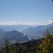 Vorhang auf - schon am Steig zur Alp Stofel eröffnet sich ein toller Ausblick über den Regitzer Spitz