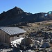 Scalettapass mit Schutzhütte / unser heutiges angestrebte Ziel: Scalettahorn