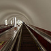 Mit Rolltreppen-High-Speed bis 120 Meter in den Kiewer Untergrund.