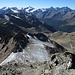 Cevedale- und Ortlerhauptgruppe; dazwischen die 70 km entfernte Berninagruppe (Foto in Originalgröße und vergrößern).