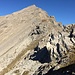 Der Gipfel des Guggernellgrates Pt. 2810m, von etwa 2620m.