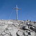 Am Gipfelkreuz, wo ich eine Bezeichnung "Östliche Kreuzjochspitze, 2550m" vorfand. Die Höhenangabe kann nicht stimmen!