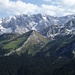 der Stuiben mit dem charakteristischen Grat,dahinter das Wetterstein