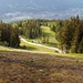 durch Wintersport beschädigtes Gelände