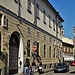 Corso San Martino, sulla sinistra l'Istituto Golgi-Redaelli, sul fondo i campanili di San Bernardino e di Santa Maria Nuova.