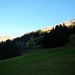 Von hier aus kann man einen Teil des Anstiegs zur Alpe Mutta bereits sehen. Achtung Zoom...: