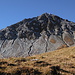 Strel Nordostflanke. Mein Aufstieg erfolgte auf dem Grat von links nach rechts zum Gipfel, und der Abstieg rechts runter zu Bärentällifurgga.
---
Strel northeast flank. Ascent on the ridge from left to right up to the summit, and descent down to the right to Bärentällifurgga.