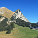 Heute ist ein Traumtag in den Bergen, Bergrestaurant Gamplüt mit dem Schafberg im Hintergrund