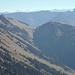 Im Hintergrund sieht man die Zillertaler Alpen.