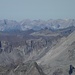 Im Hintergrund Karwendelberge (nordwestliche Richtung), davor Tuxer Alpen