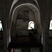 La cripta con i resti degli affreschi.